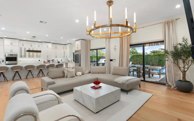 NEW The Casa Privada Experience