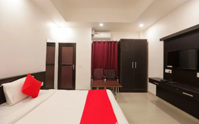 OYO 43440 Hotel Belmorrise