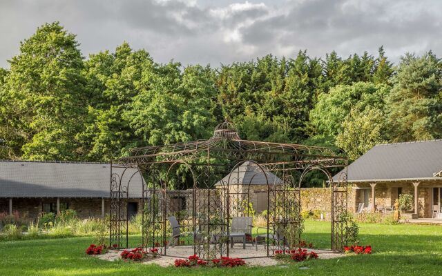 Hôtel de L'Abbaye Le Tronchet - Handwritten Collection