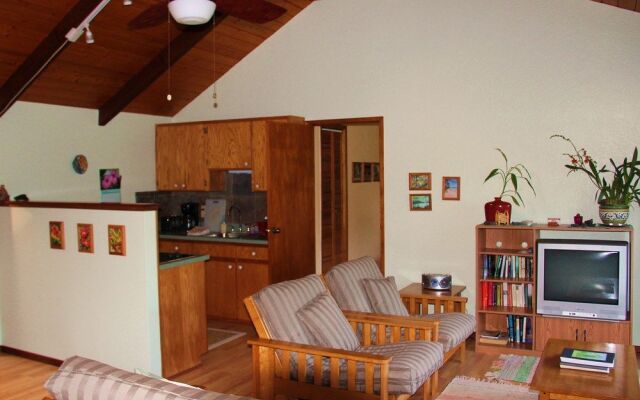 Hale Moana Bed & Breakfast