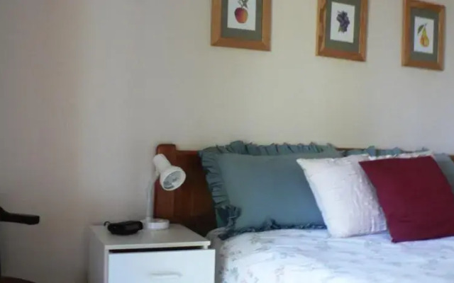 Gumnuts Bed & Breakfast