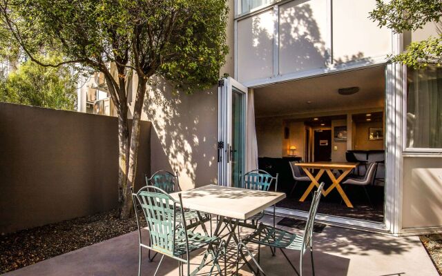 Hotel Elms Christchurch, an Ascend Collection Hotel