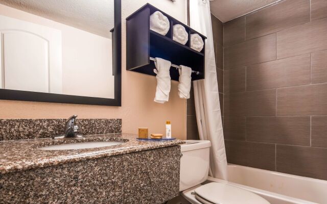 Regency inn and Suites