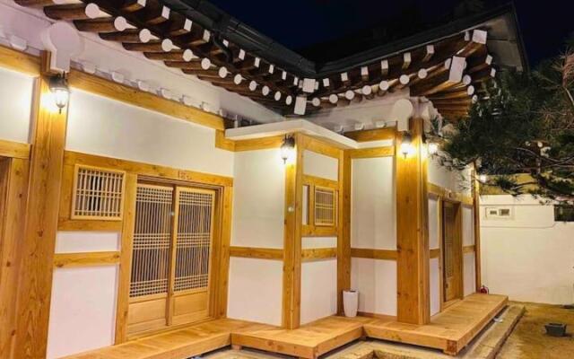Adam Guesthouse