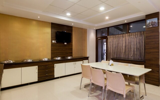 FabHotel Thaai Railway Station