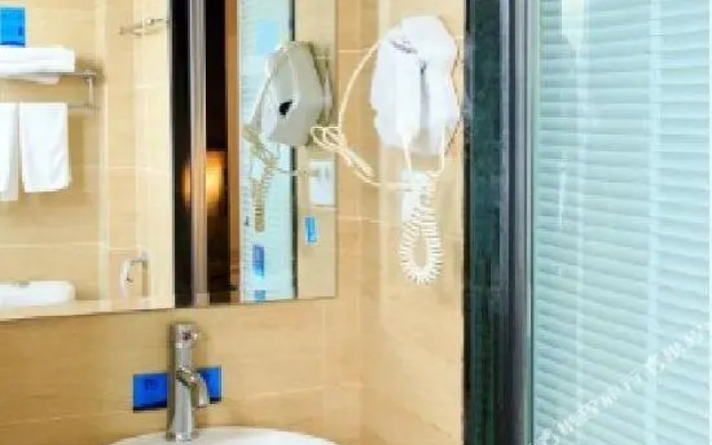 Yintan Nanning Business Hotel