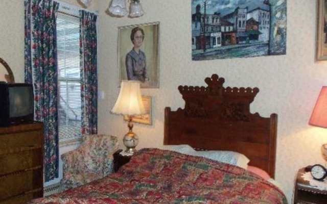 Pimblett's Downtown Toronto B&B