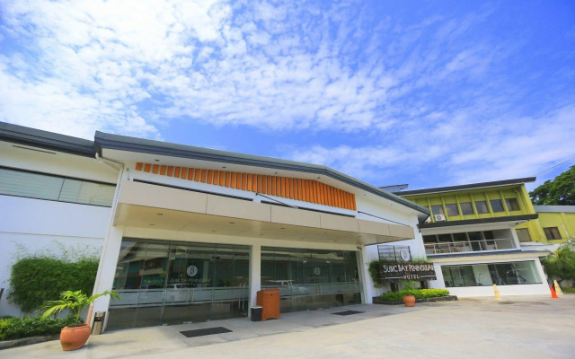 Subic Bay Peninsular Hotel