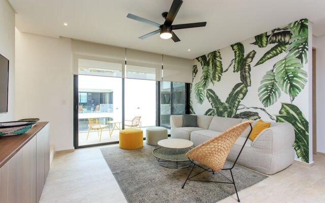 Beautifully Minimalistic Studio Wrapped in Nature by Stella Rentals