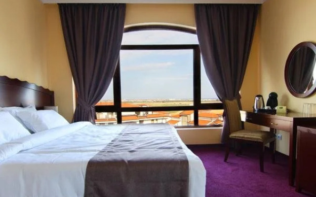 The Vineyards Resort