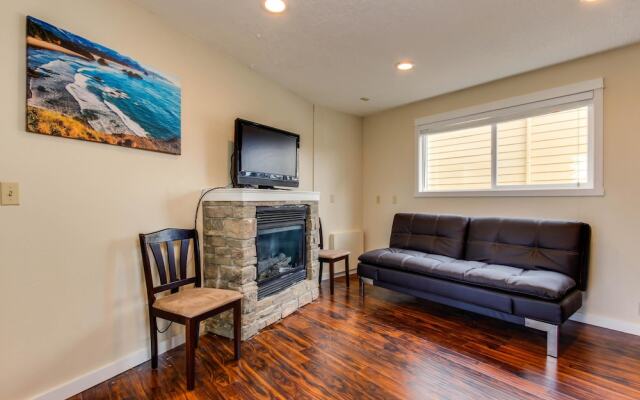 The Sandstone Point Inn