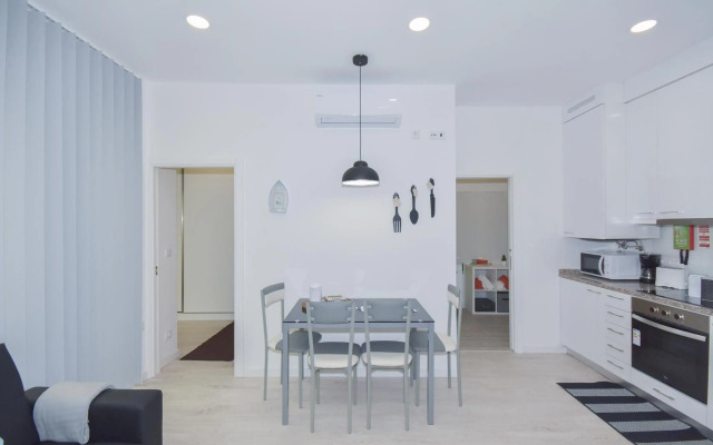 Near The Beach Apartments