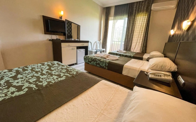 Castle Park Hotel