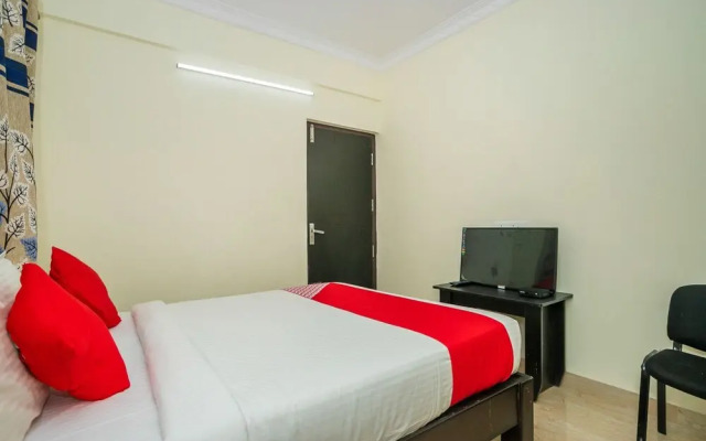 Oyo 28119 Omkar Global Inn