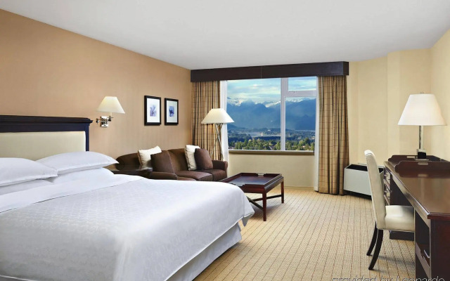 Sheraton Vancouver Guildford Hotel