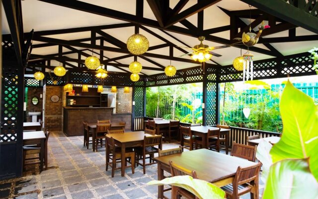 Cloud 10 Boutique Hotel