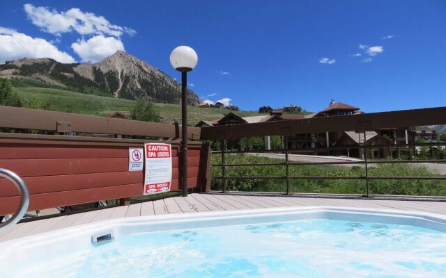 The Wood Creek Lodge by Crested Butte Lodging