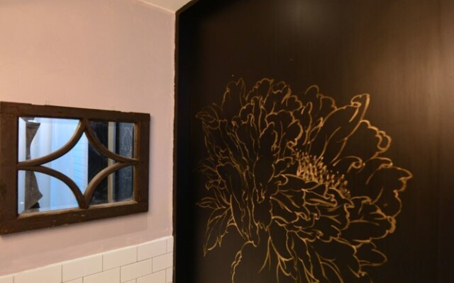 Middle Huaihai Road House