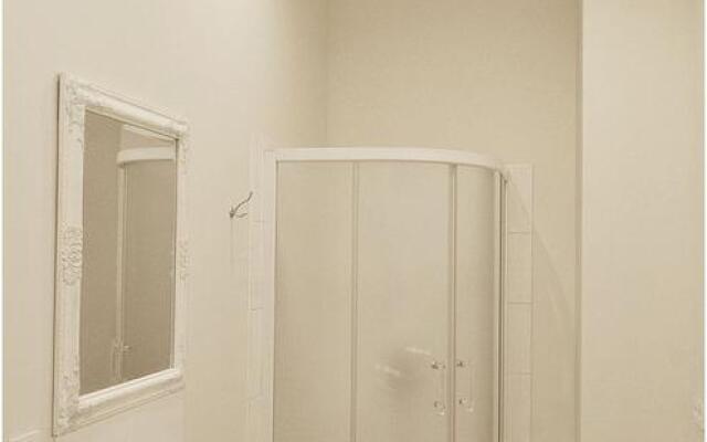 Nemuno Street Apartment