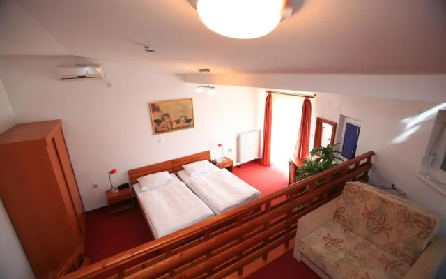 Hotel Orion
