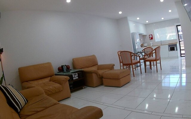 2 Bedroom Apartment in Surfers Central