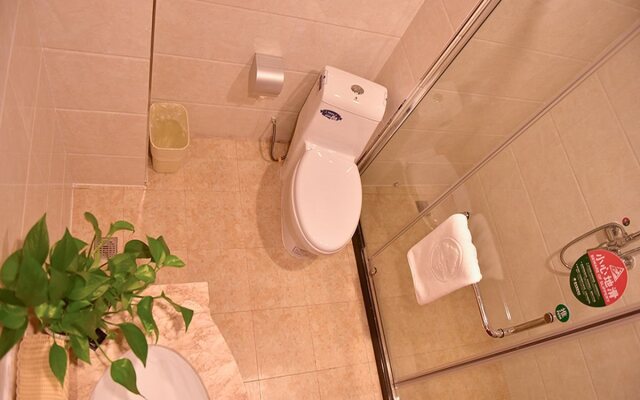 GreenTree Inn BaoDing Xiong county XiongZhou Road Express Hotel
