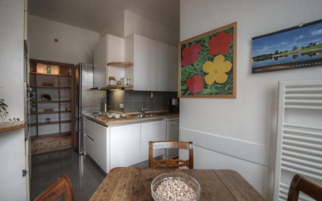 Calori Halldis Apartment