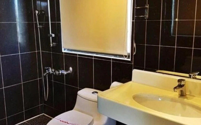 Good Hotel