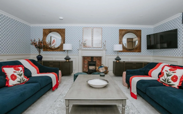 The Dragonfly - Central 2 Bedroom House