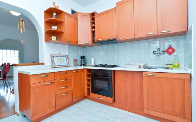 Apartment 623