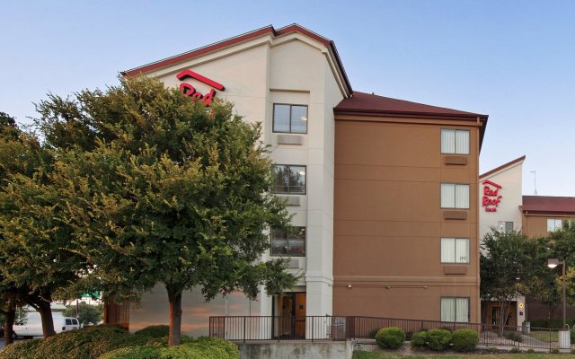 Red Roof Inn PLUS+ Austin South