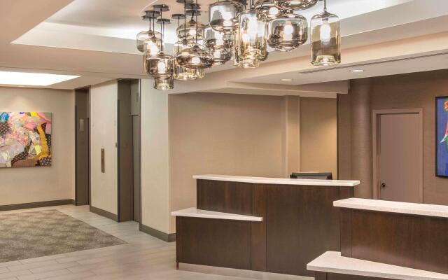 DoubleTree by Hilton Chicago Schaumburg