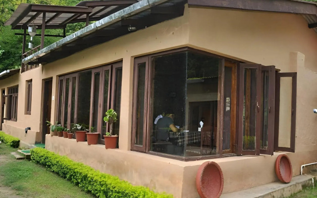 Perfectly Located Resort amidst Majkhali Woods