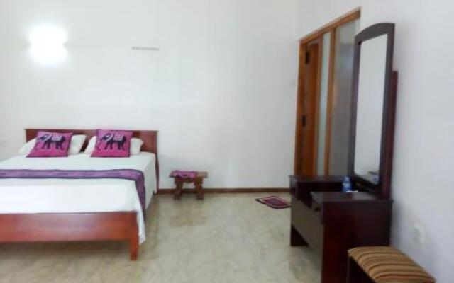 ALIYA PINK France Guesthouse