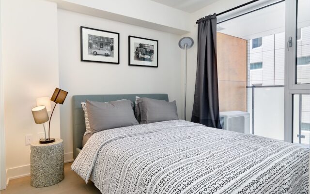 Amazing 1BR Condo Griffintown Sleeps 4
