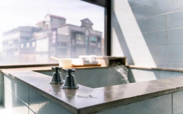 58˚ Hotspring Hotel