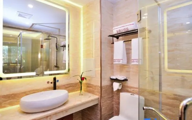 Fuxian Lake Rongxi Yuehu Resort Hotel