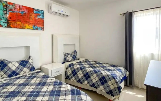 Prime Location House at Cerritos Great Price