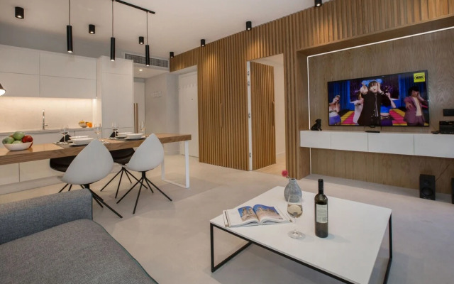 Acropolis Golden Suites by GHH