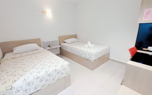 Kozi Hotel - Danga Bay