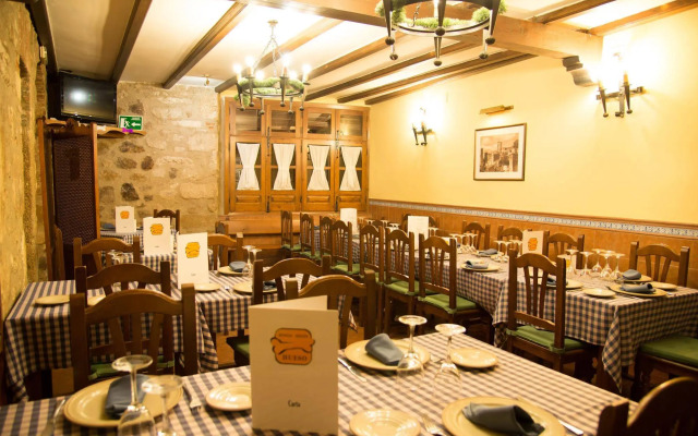 Hostal Hueso