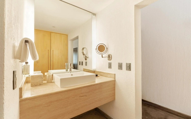 Bahia Hotel & Beach House
