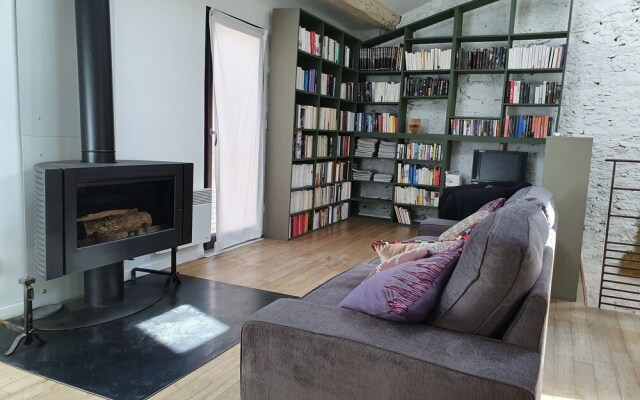 Modern Holiday Home in Olonzac with Private Swimming Pool