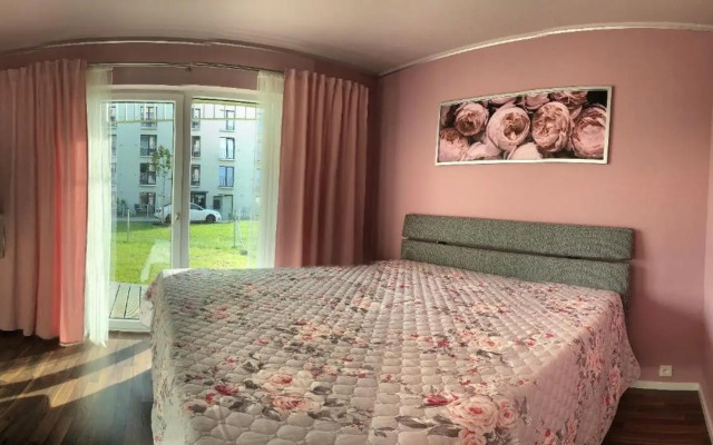 Krejcarek Garden Apartment