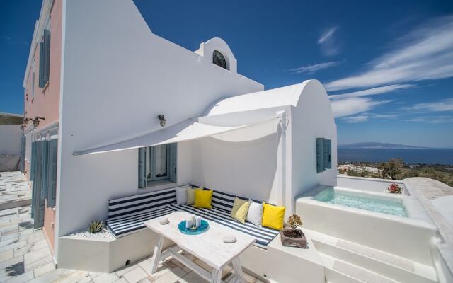 Oia Captain's Villa