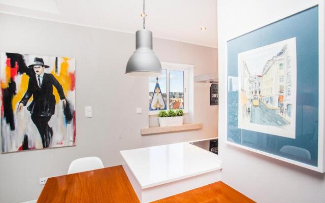 Bright Visconde Apartment