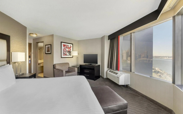 Best Western Plus Waterfront Hotel