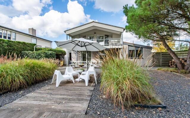 Spacious Bungalow With Enclosed Garden