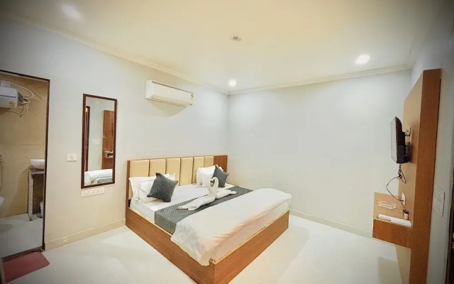 Hotel Grand Aana Inn