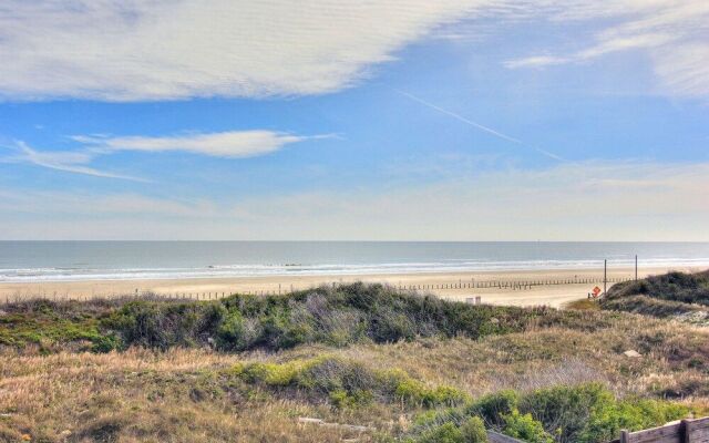 Vista Grande 932 by RedAwning